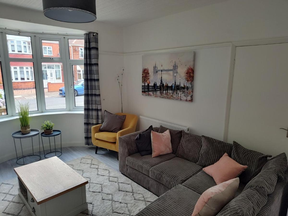 Wavertree Drive 3 Bed Contractor Home In Leicester Zewnętrze zdjęcie