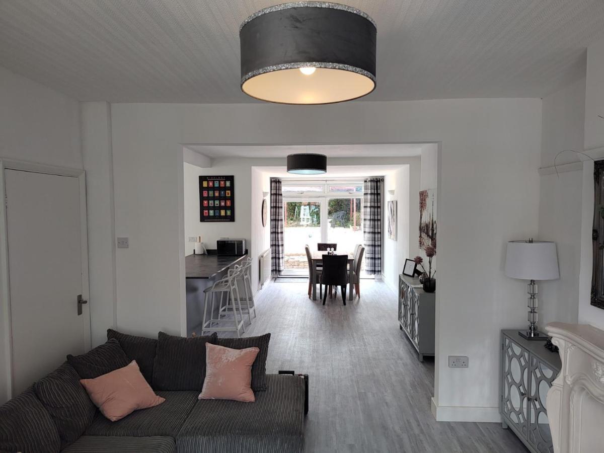 Wavertree Drive 3 Bed Contractor Home In Leicester Zewnętrze zdjęcie